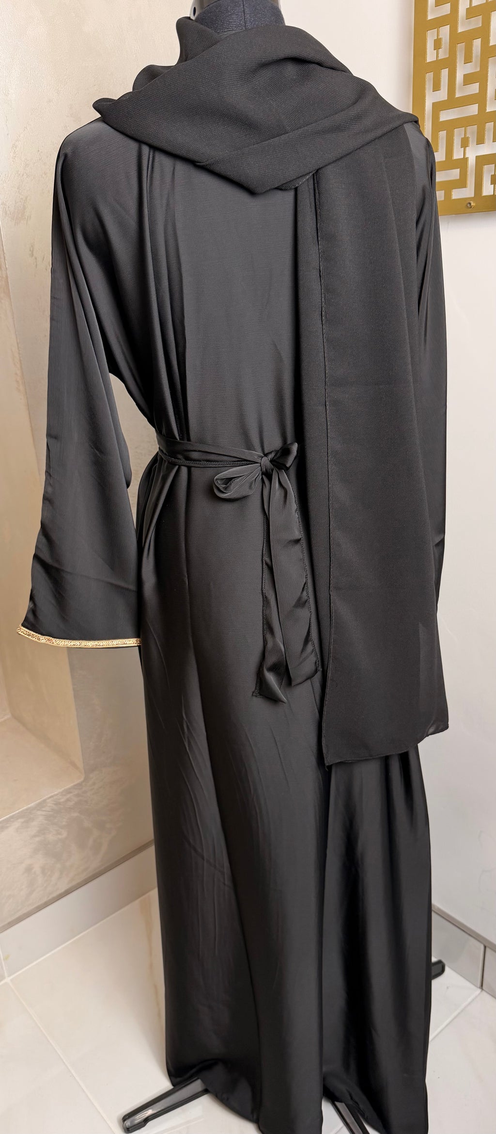 Zara abaya