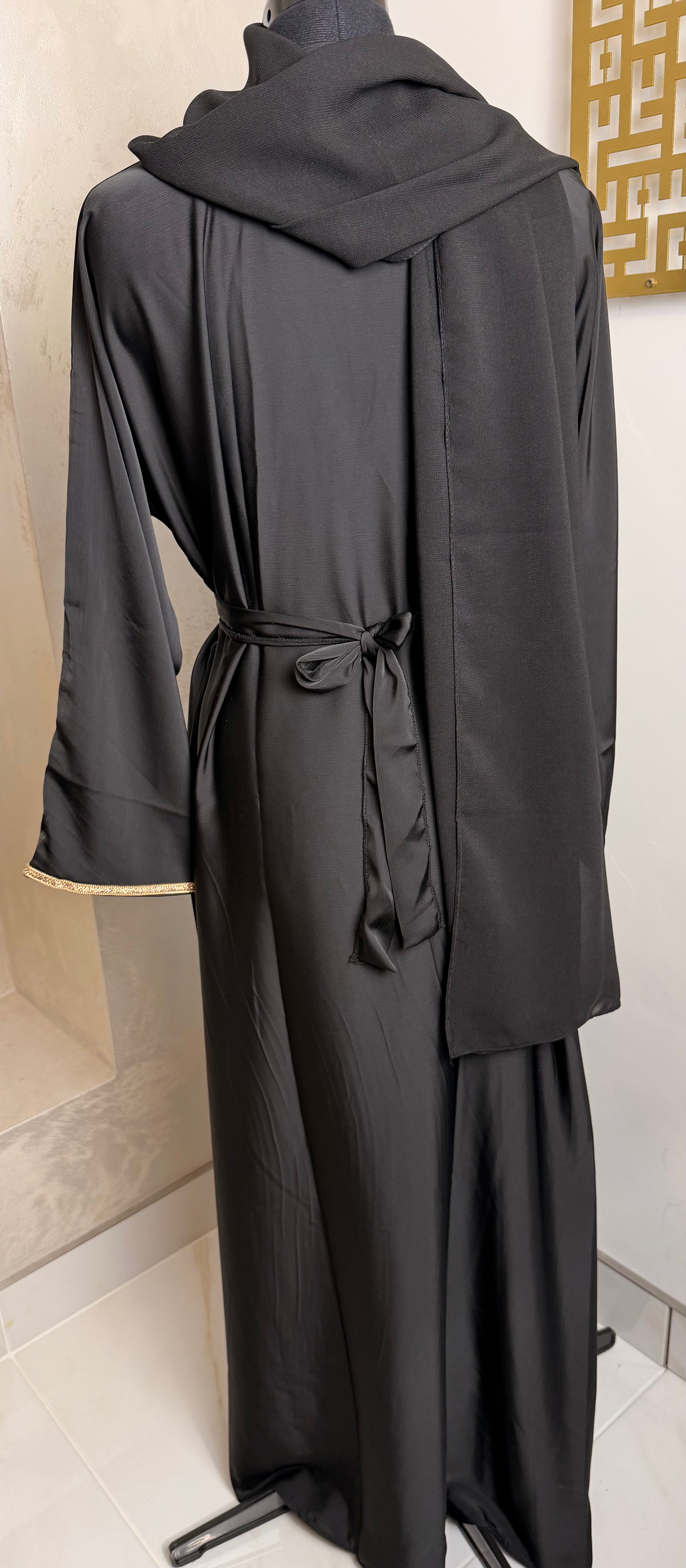 Zara abaya