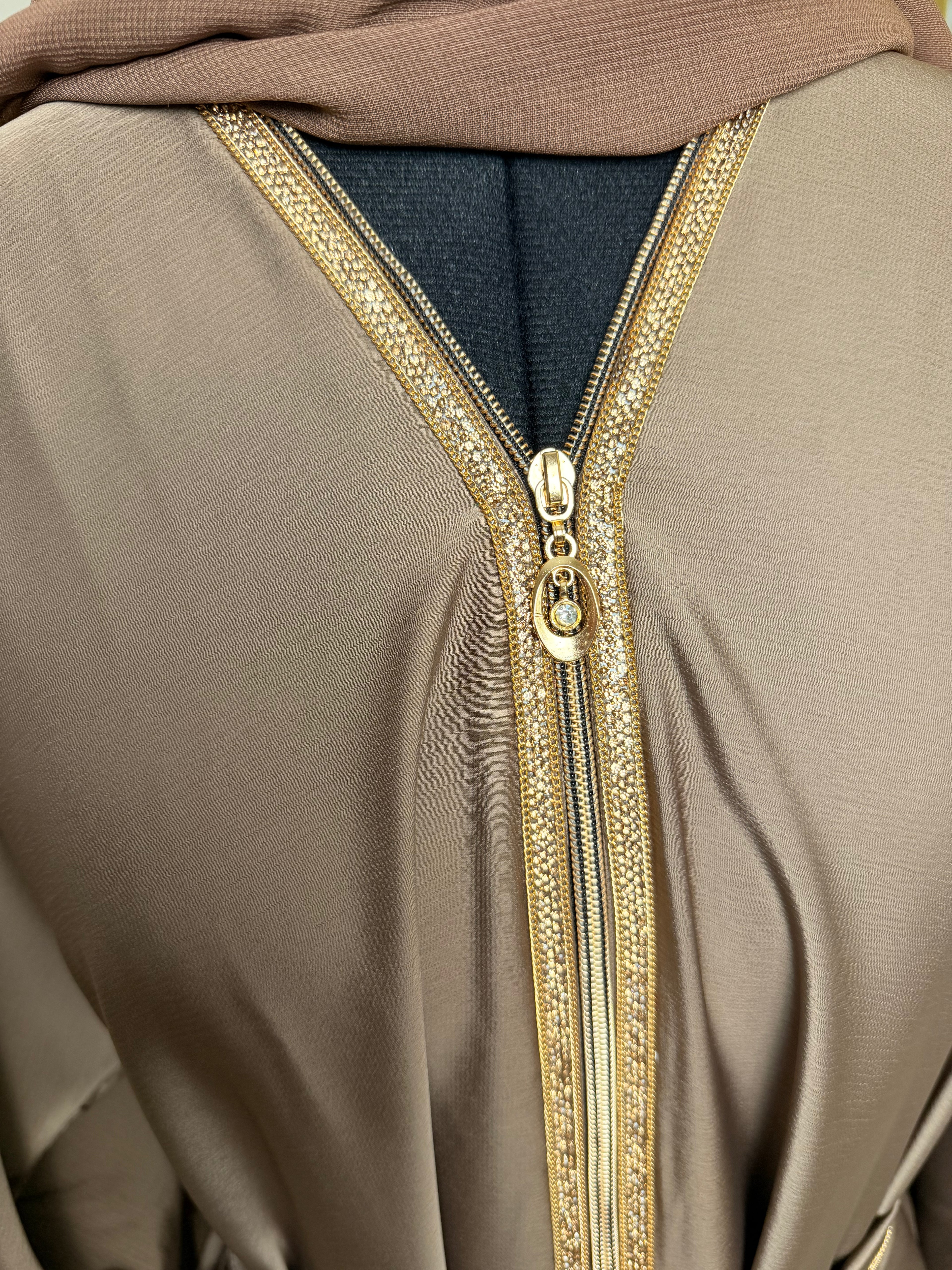 Zara abaya